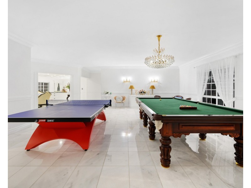 29-31 Cessnock Close, Mermaid Waters QLD 4218