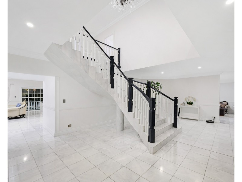 29-31 Cessnock Close, Mermaid Waters QLD 4218