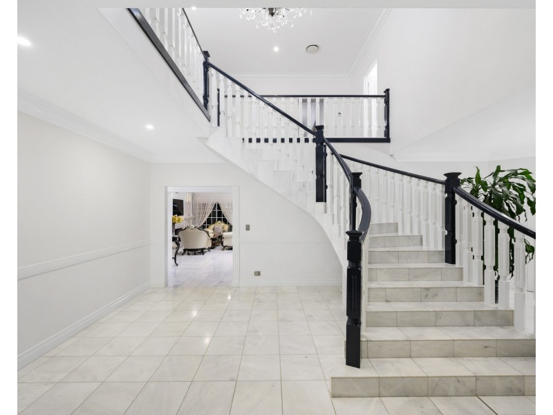 29-31 Cessnock Close, Mermaid Waters QLD 4218