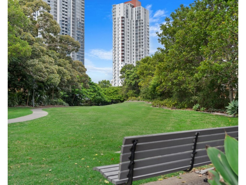 7/53 Bauer Street, Southport QLD 4215