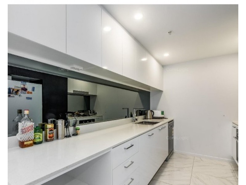 4409/5 Harbour side Court, Biggera Waters QLD 4216