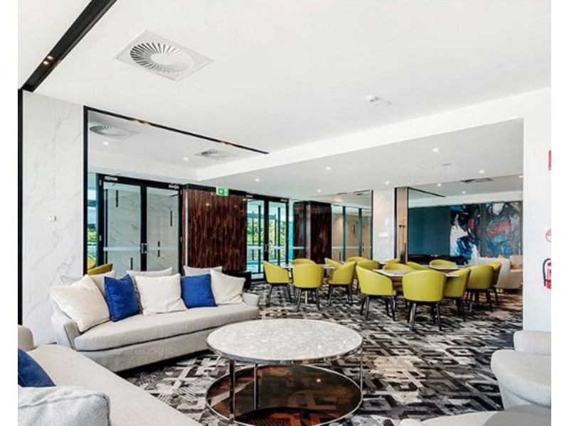 4409/5 Harbour side Court, Biggera Waters QLD 4216