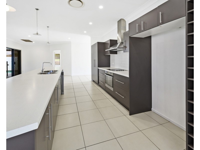 16 Eden Court, Nerang QLD 4211