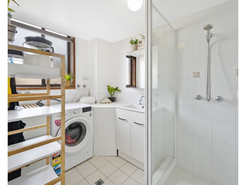 4/18 Garden Street, Southport QLD 4215