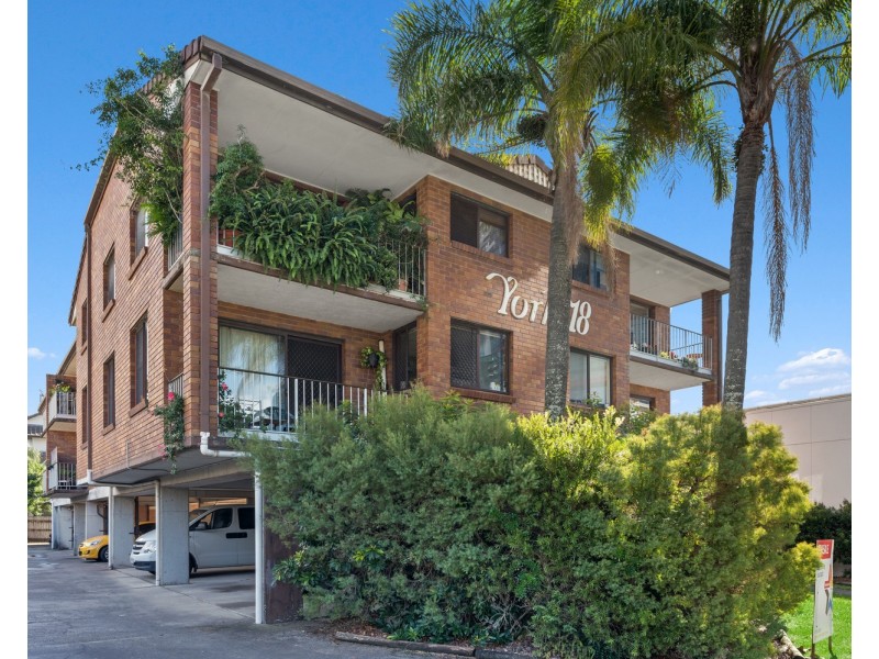 4/18 Garden Street, Southport QLD 4215