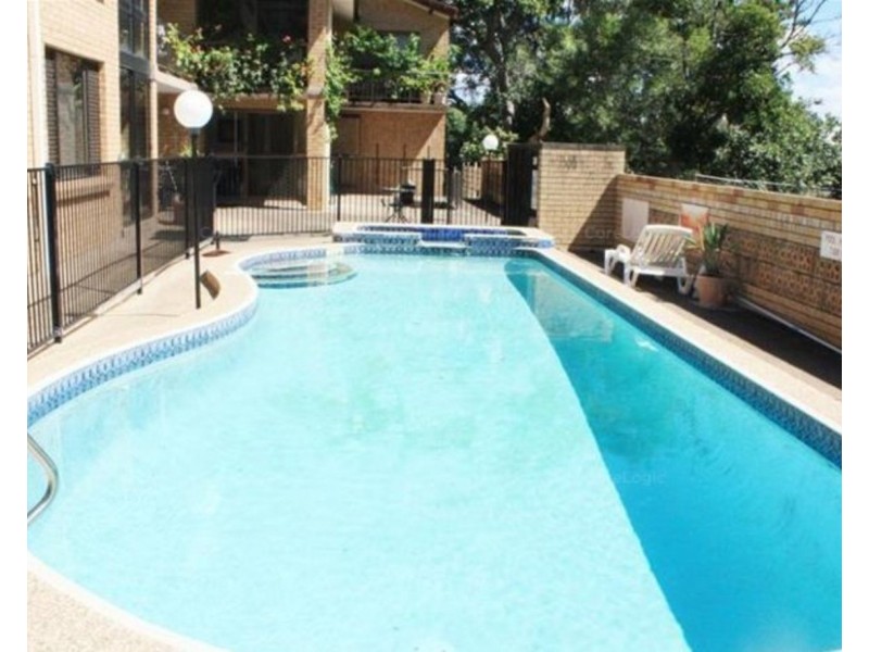 9/26 Remembrance Drive, Surfers Paradise QLD 4217