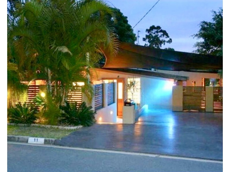 11 Kathleen Avenue, Southport QLD 4215