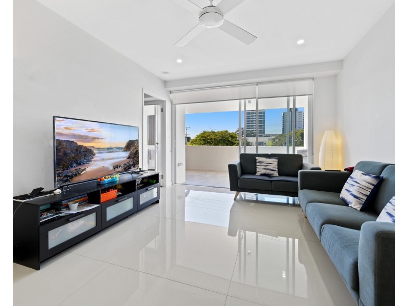 203/26 Gray Street, Southport QLD 4215