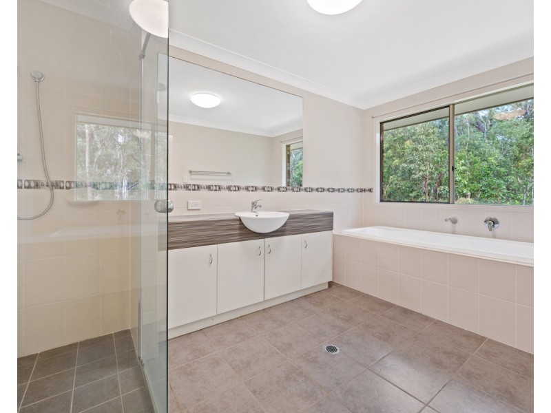 23 Banbrook Court, Molendinar QLD 4214
