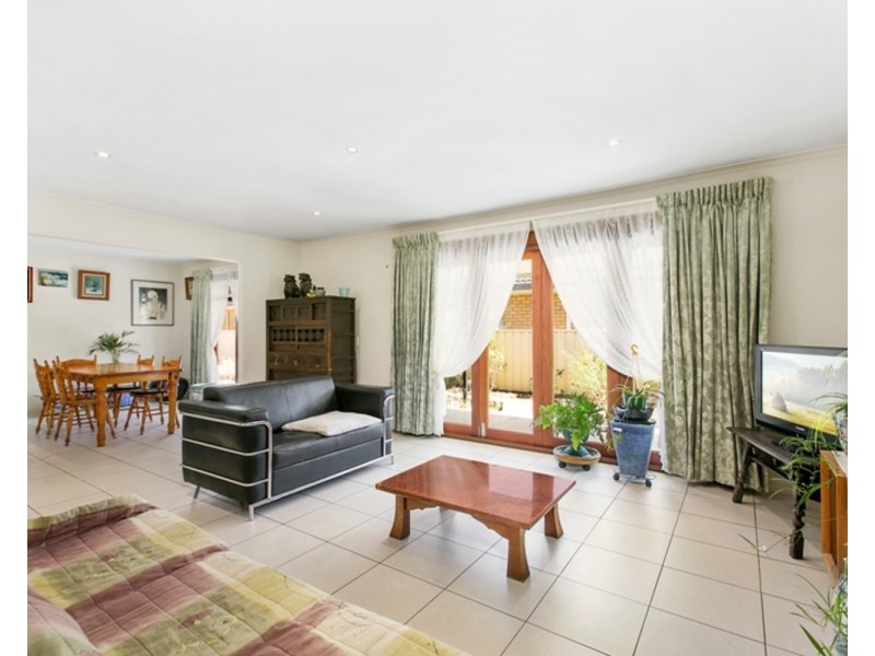 40 Ashgrove Avenue, Runaway Bay QLD 4216