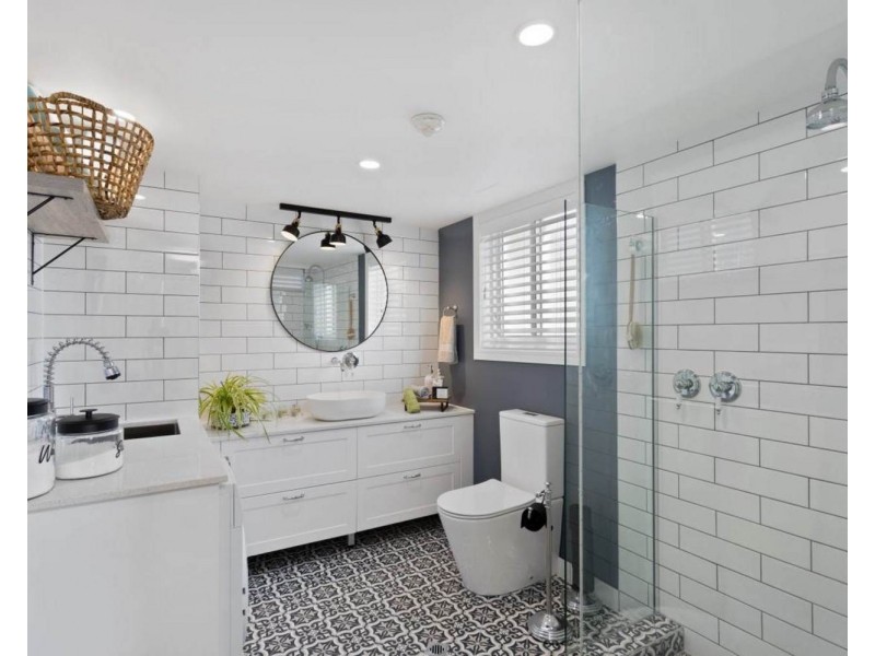 50/210-218 Surf Parade, Surfers Paradise QLD 4217