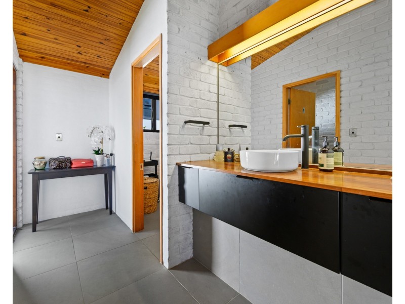 18 Eden Court, Nerang QLD 4211