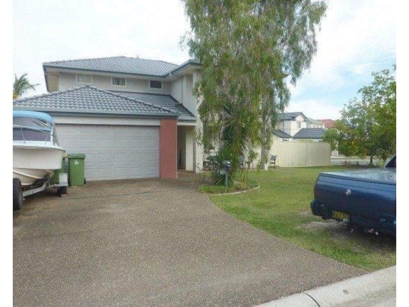 3 Golden Bear Drive, Arundel QLD 4214