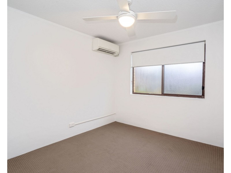 4/83 Queen Street, Southport QLD 4215