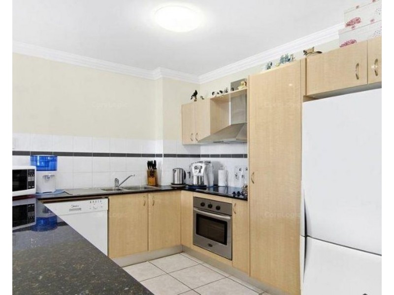 4/14 Little Norman Street, Southport QLD 4215