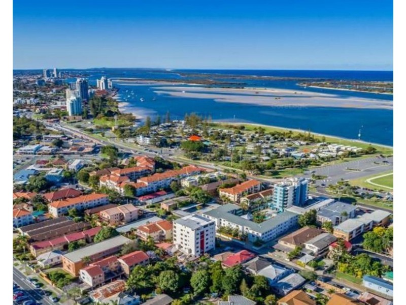 4/14 Little Norman Street, Southport QLD 4215