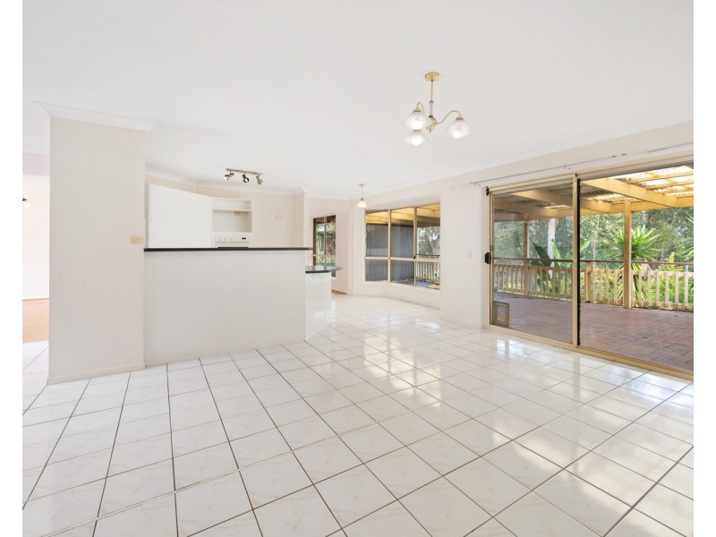 18 Bridle Lane, Molendinar QLD 4214