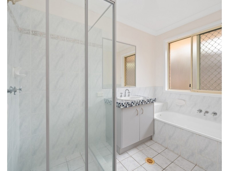 18 Bridle Lane, Molendinar QLD 4214