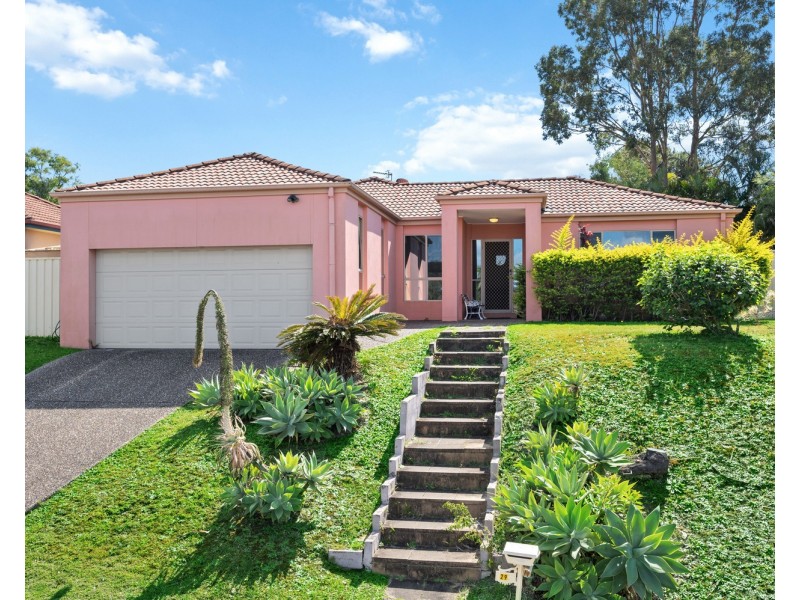 29 Tee Trees Boulevard, Arundel QLD 4214