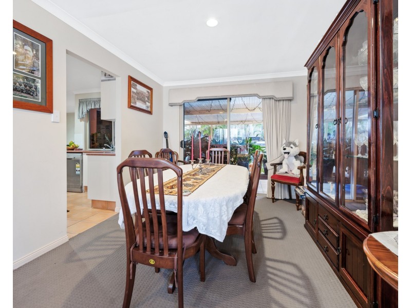 29 Tee Trees Boulevard, Arundel QLD 4214