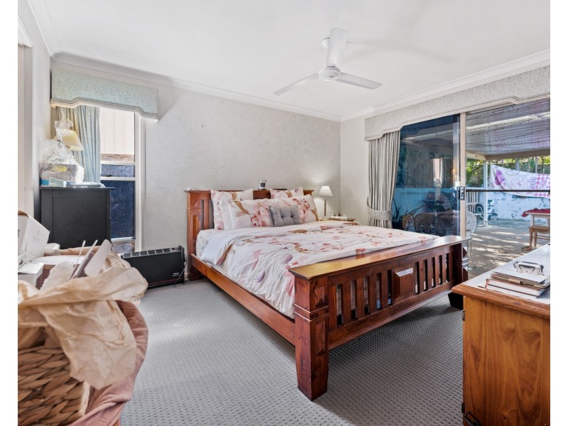 29 Tee Trees Boulevard, Arundel QLD 4214