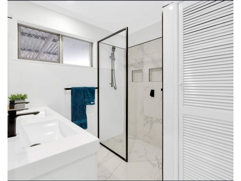 18  Sibyl Street, Southport QLD 4215