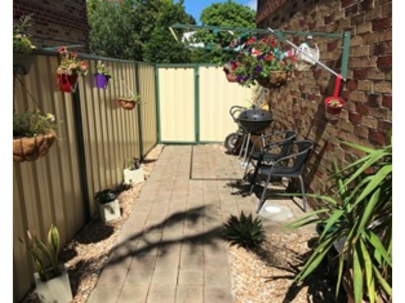 5/56 Daintree Drive, Arundel QLD 4214