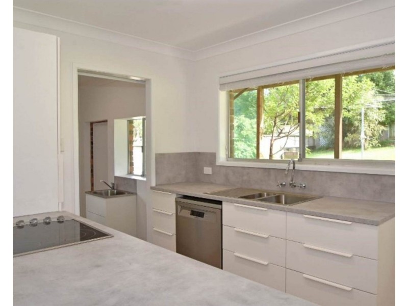 3 Petra Street, Southport QLD 4215