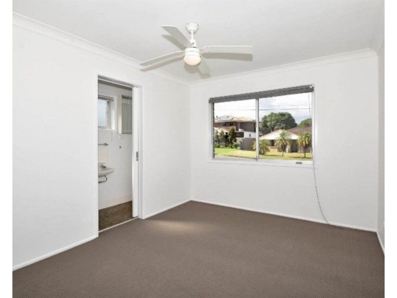 3 Petra Street, Southport QLD 4215