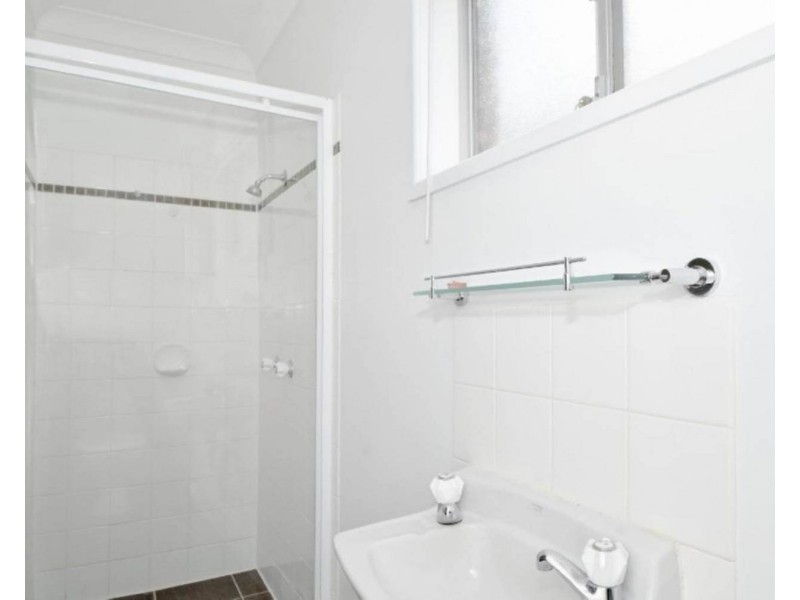 3 Petra Street, Southport QLD 4215