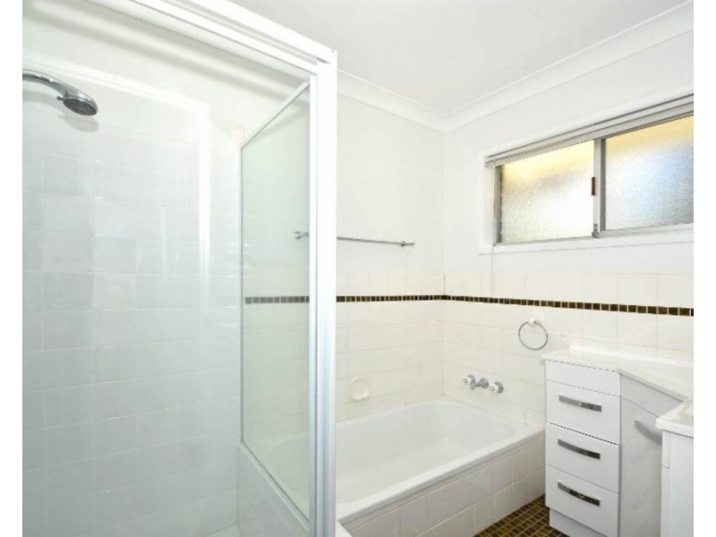 3 Petra Street, Southport QLD 4215