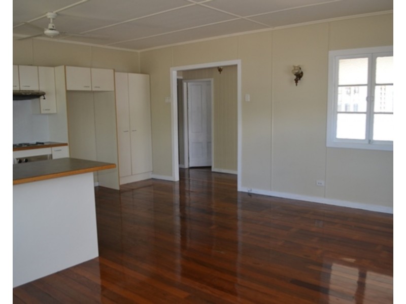 70 Musgrave Avenue, Southport QLD 4215