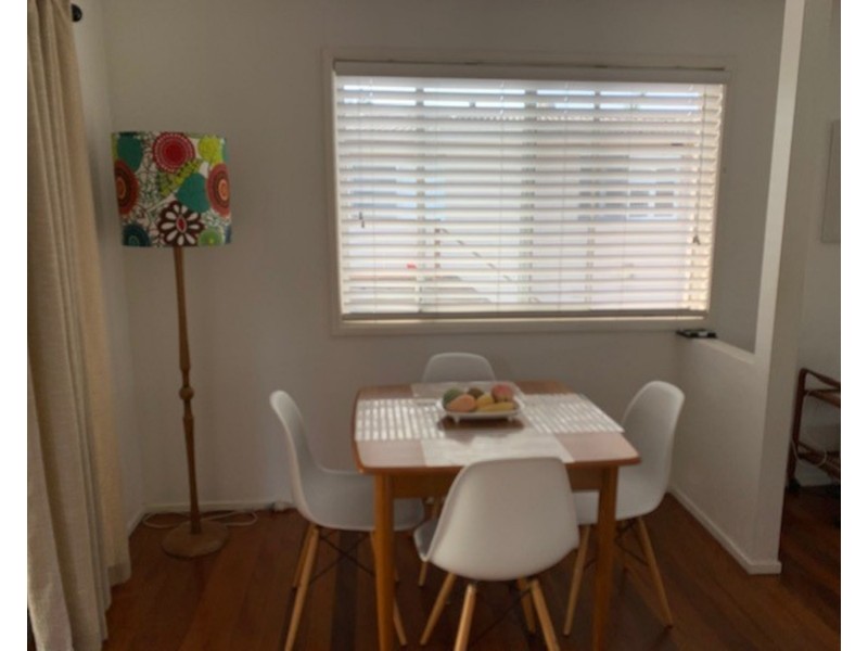 6 Eileen Avenue, Southport QLD 4215