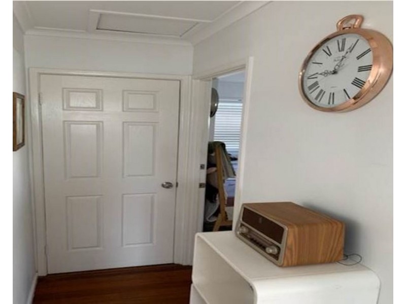 6 Eileen Avenue, Southport QLD 4215