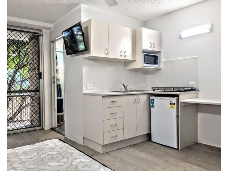 6/135 Nerang Street, Southport QLD 4215