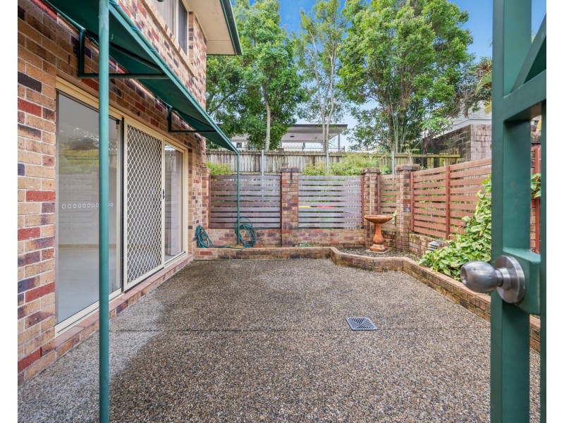 4/55 Eugaree Street, Southport QLD 4215