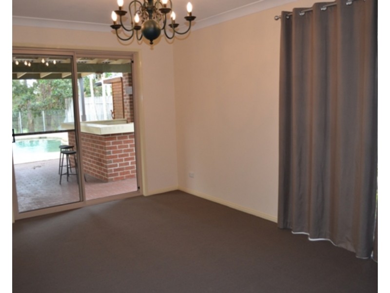 8 Greg Norman Crescent, Parkwood QLD 4214