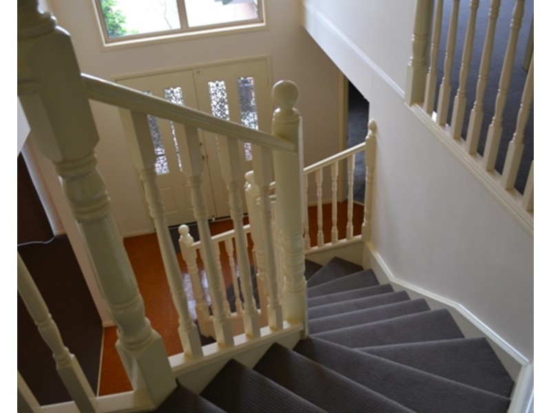 8 Greg Norman Crescent, Parkwood QLD 4214