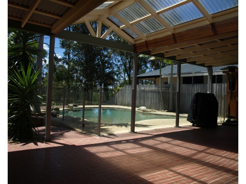 8 Greg Norman Crescent, Parkwood QLD 4214