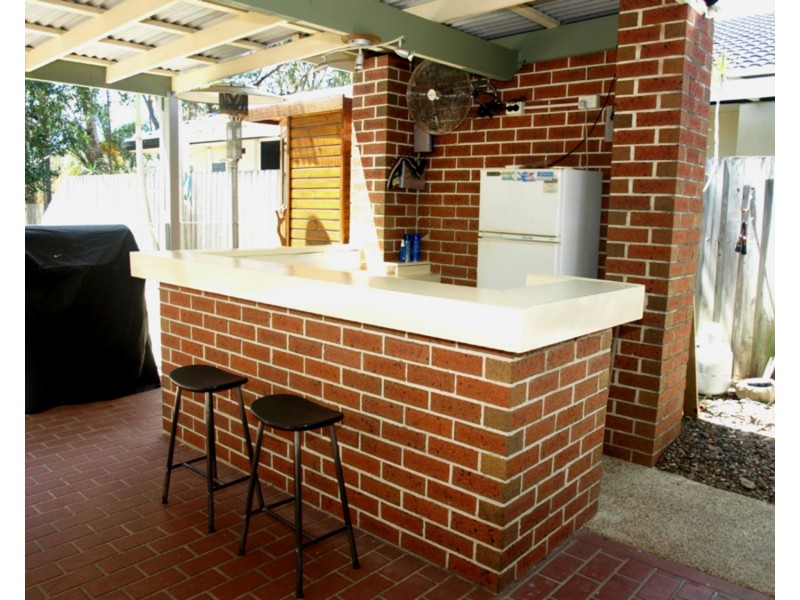 8 Greg Norman Crescent, Parkwood QLD 4214