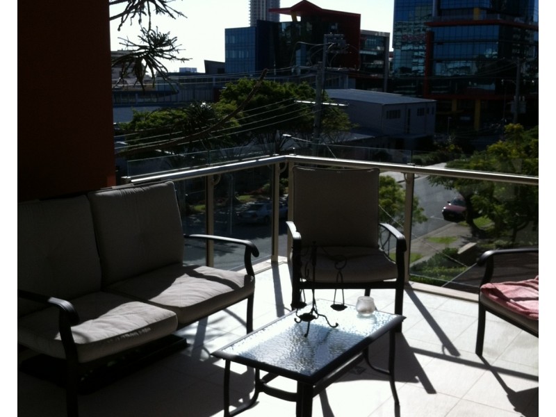3/20 Lawson Street, Southport QLD 4215