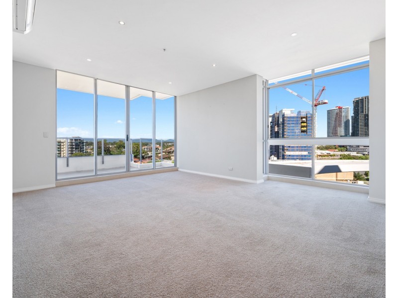 1114/3 Como Crescent, Southport QLD 4215
