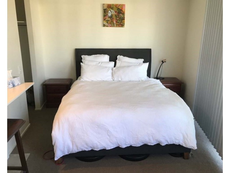 18/15 Weemala Street, Surfers Paradise QLD 4217
