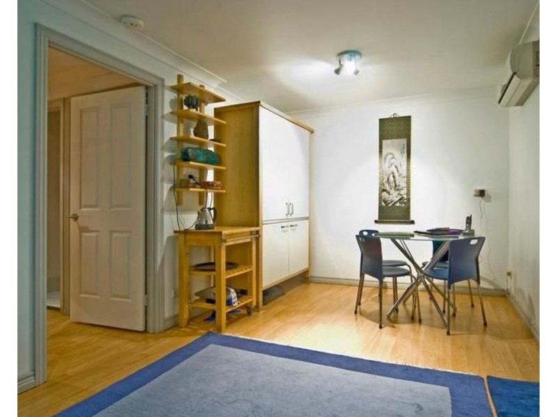 1/3 Lee Road, Runaway Bay QLD 4216