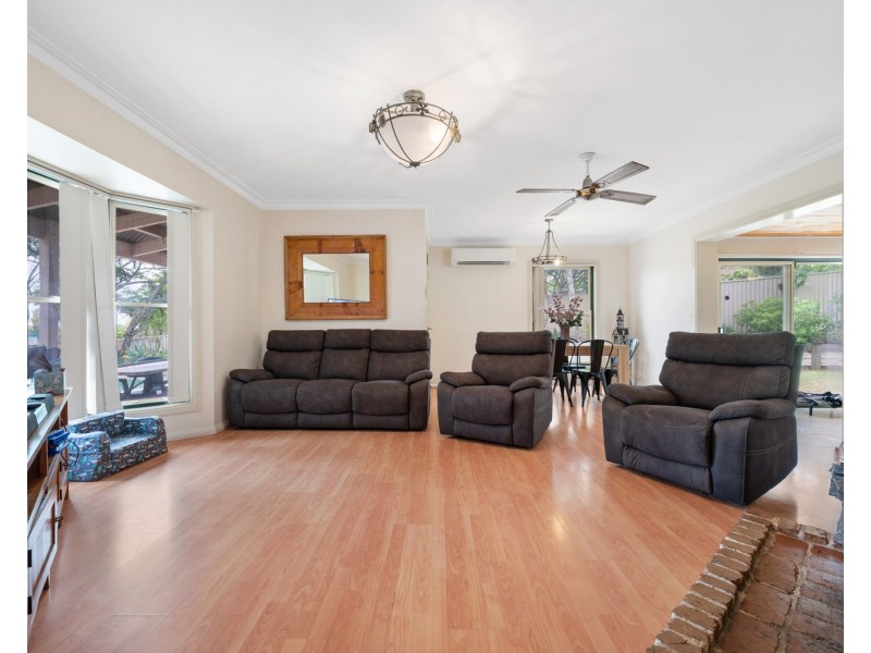 2 James Cagney Close, Parkwood QLD 4214