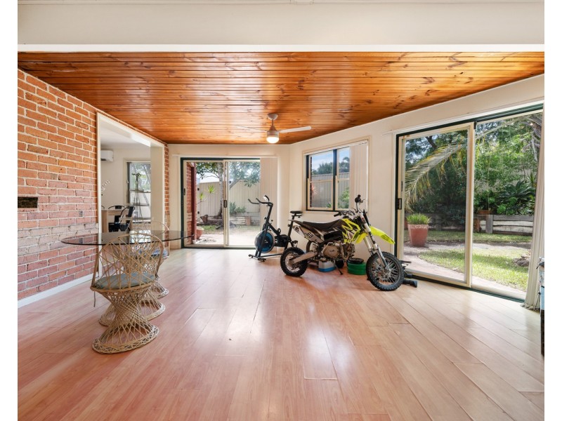 2 James Cagney Close, Parkwood QLD 4214