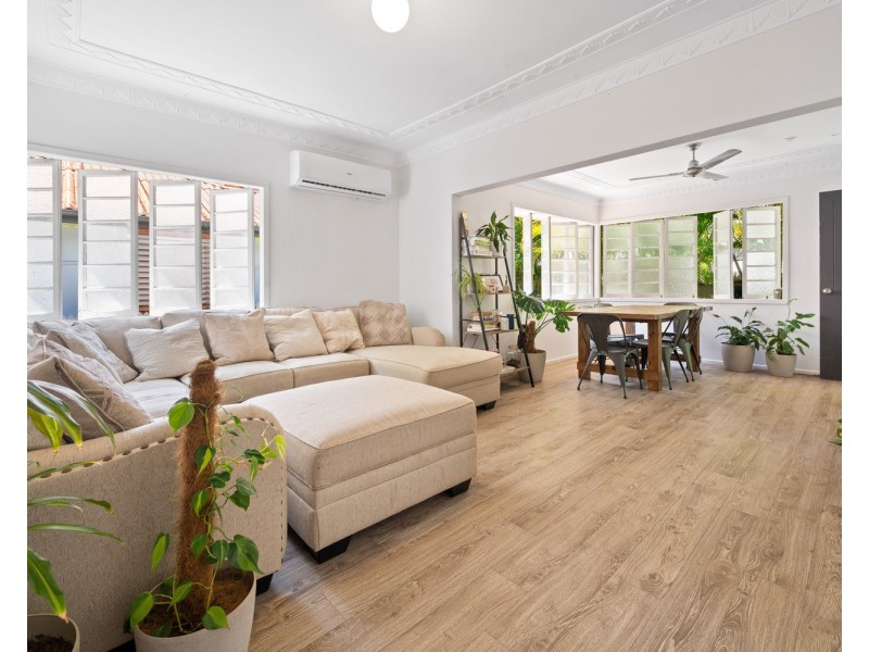 7 Walton Street, Southport QLD 4215