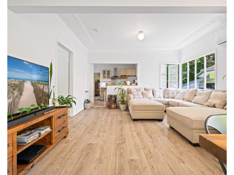 7 Walton Street, Southport QLD 4215