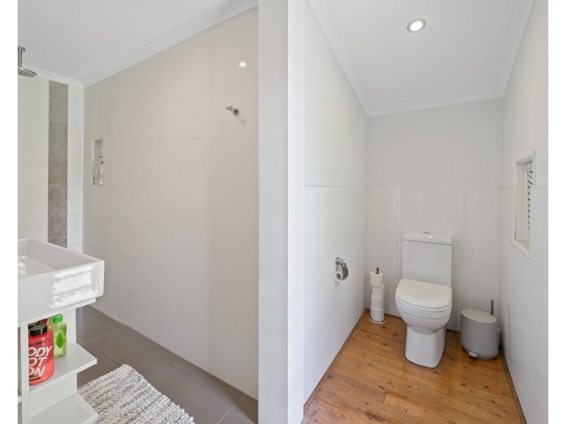 7 Walton Street, Southport QLD 4215