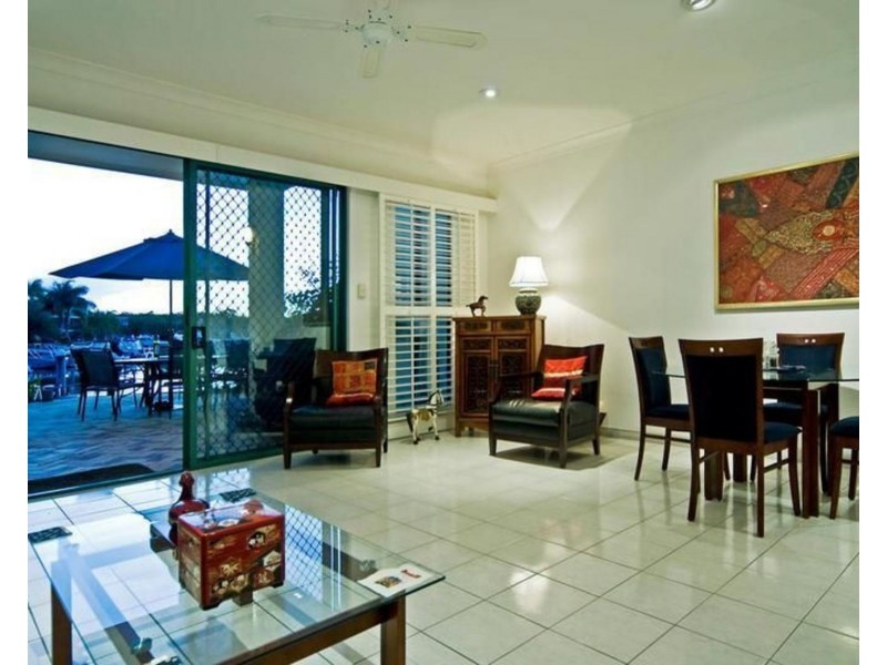 1a/3 Lee Road, Runaway Bay QLD 4216